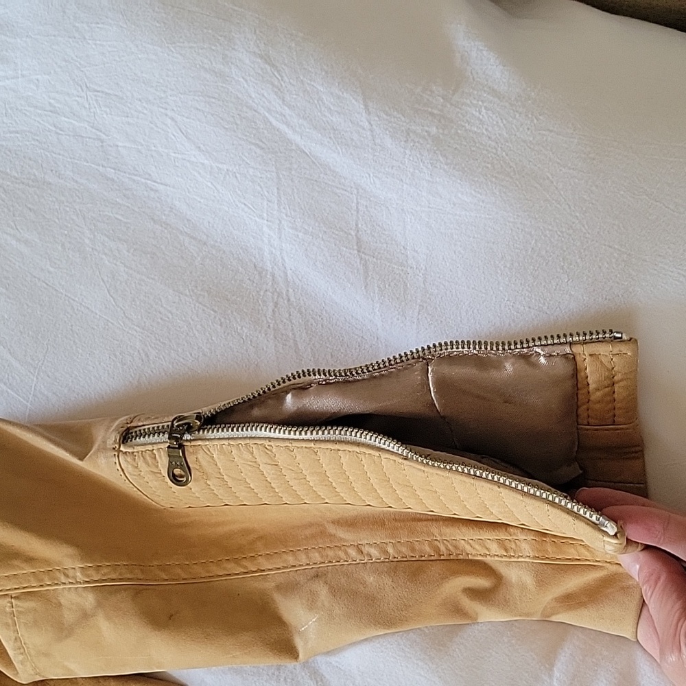 VINTAGE GENUINE leather-Light tan, beautiful leather jacket Small - Picture 4 of 13